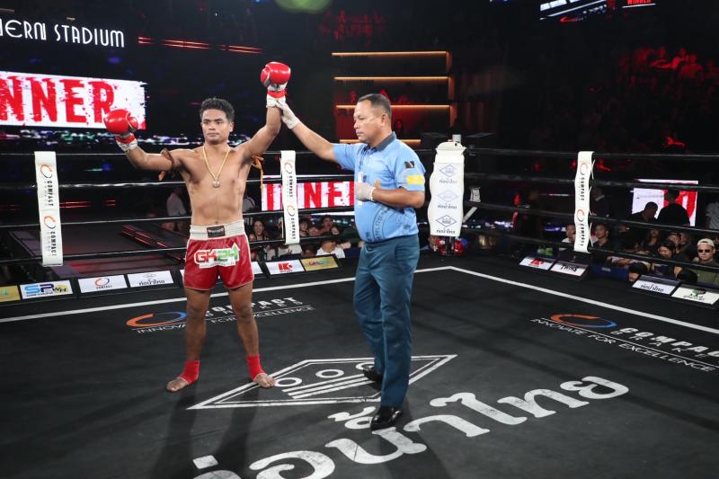 คู่ที่ 3 พิกัด 128 ปอนด์ อำนาจเดช ช้างนครศรี ...ชนะคะแนน... ตะวันฉาย ศิริลักษณ์มวยไทย คู่ที่ 3 พิกัด 128 ปอนด์ อำนาจเดช ช้างนครศรี ...ชนะคะแนน... ตะวันฉาย ศิริลักษณ์มวยไทย