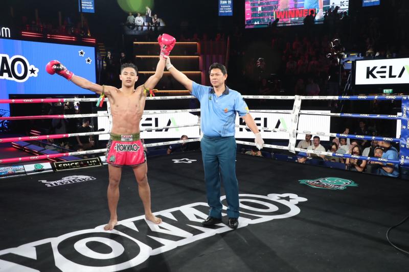 และคู่สุดท้าย คู่ที่ 9 พิกัด 130 ปอนด์ ไฟแรง ช.ห้าพยัคฆ์ ...ชนะคะแนน... เพชรลำพูน หมวดดับลำปาง และคู่สุดท้าย คู่ที่ 9 พิกัด 130 ปอนด์ ไฟแรง ช.ห้าพยัคฆ์ ...ชนะคะแนน... เพชรลำพูน หมวดดับลำปาง