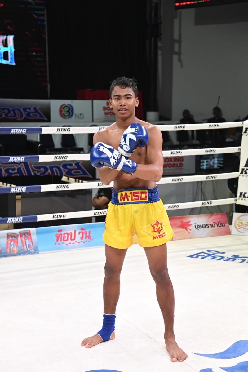 คู่ที่ 3 พิกัด 117 ปอนด์ เพชรป่าสัก ส.สละชีพ ...แพ้คะแนน... กล้าณรงค์ พันธ์พินิจ