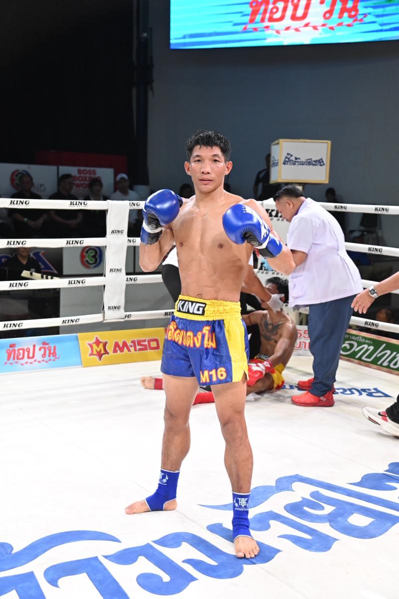 คู่ที่ 4 พิกัด 124 ปอนด์ โอปอ ศ.พรชัย ...แพ้น็อกยก 3... ไทรโยค เกียรติไพรสนธิ์