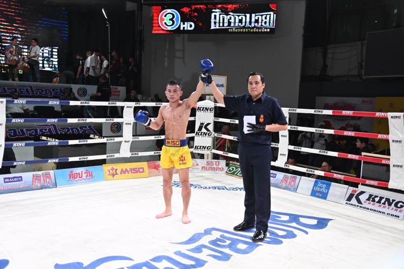 คู่ที่ 3 พิกัด 120 ปอนด์ ตี๋ใหญ่ ทีเด็ด99 ...แพ้คะแนน... ซันเดย์ บูมเด็กเซียน คู่ที่ 3 พิกัด 120 ปอนด์ ตี๋ใหญ่ ทีเด็ด99 ...แพ้คะแนน... ซันเดย์ บูมเด็กเซียน