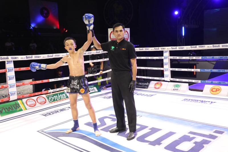 คู่แรก คู่ที่ 1 พิกัด 101 ปอนด์ จอมโหด ก็อตชี้มวยชอบ ...แพ้น็อกยก 4... ก้องนำชัย ว.วันนิมิต