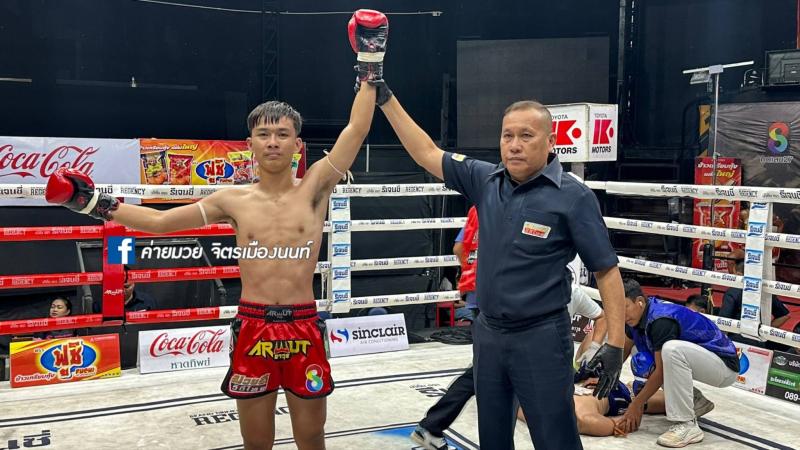 คู่ที่ 3 พิกัด 123ต่อ124 ปอนด์ ยอดขุนพล สิงห์คลองสี่ ...ชนะน็อกยก 2... เพชรรุ่งเรือง ส.สุวพัชญ์ คู่ที่ 3 พิกัด 123ต่อ124 ปอนด์ ยอดขุนพล สิงห์คลองสี่ ...ชนะน็อกยก 2... เพชรรุ่งเรือง ส.สุวพัชญ์