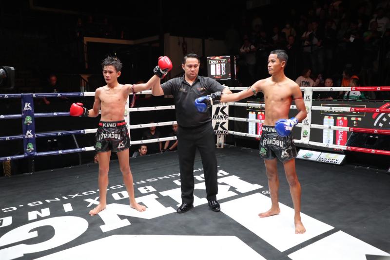 คู่ที่ 2 พิกัด 103 ปอนด์ เหลี่ยมเพชร ศิษย์ป๋าก้อง ...เสมอ... เรียวไผ่ ศิษย์ขุนทัพ