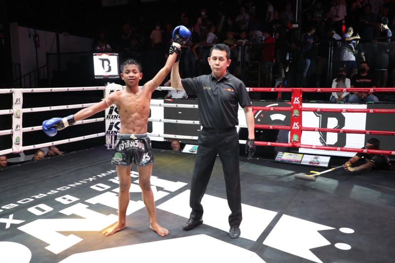 คู่ที่ 7 พิกัด 42 กก. เพชรตะโกนา ส.มนต์พิชิต ...แพ้น็อกยก 4... เทพมณี สวนจากคาเฟ่