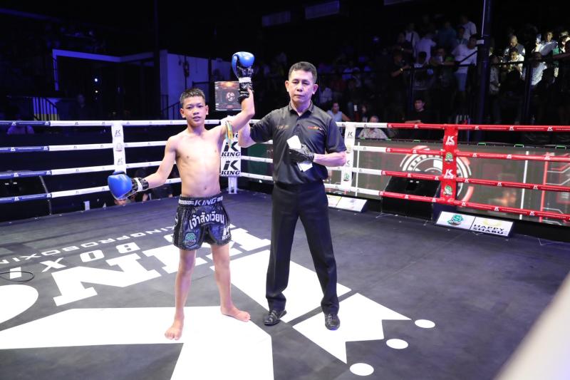 คู่แรก คู่ที่ 1 พิกัด 100 ปอนด์ ยอดเพชร ช.ห้าพยัคฆ์ ...แพ้คะแนน... เสือหวลน้อย พุ่มพันธุ์ม่วง