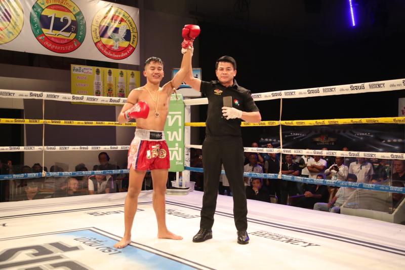 คู่แรก คู่ที่ 1 พิกัด 116 ปอนด์ ยอดเพชร พี.เค.เสี่ยต้อมอะไหล่ยนต์ ...ชนะคะแนน... บิ๊กบอส ศ.ศศิวัฒน์ คู่แรก คู่ที่ 1 พิกัด 116 ปอนด์ ยอดเพชร พี.เค.เสี่ยต้อมอะไหล่ยนต์ ...ชนะคะแนน... บิ๊กบอส ศ.ศศิวัฒน์