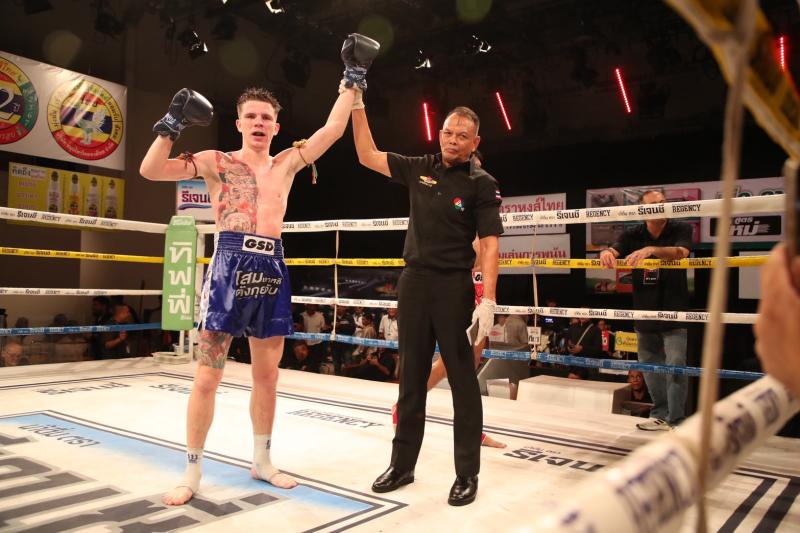 คู่ที่ 4 พิกัด 147 ปอนด์ เพชรสามารถ เพชรเกียรติเพชร ...แพ้คะแนน... โจเซฟ จิตรเมืองนนท์ คู่ที่ 4 พิกัด 147 ปอนด์ เพชรสามารถ เพชรเกียรติเพชร ...แพ้คะแนน... โจเซฟ จิตรเมืองนนท์