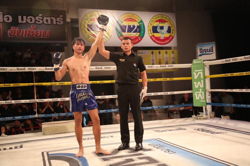 คู่ที่ 3 พิกัด 128 ปอนด์ เพชรพญาไท แสงมรกต ...แพ้คะแนน... ก้องโนวา บางแสนไฟท์คลับ คู่ที่ 3 พิกัด 128 ปอนด์ เพชรพญาไท แสงมรกต ...แพ้คะแนน... ก้องโนวา บางแสนไฟท์คลับ