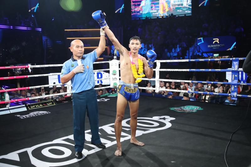 คู่ที่ 2 พิกัด 131 ปอนด์ สุครีพ ส.บุญมีฤทธิ์ ...แพ้คะแนน... แสนรัก ซุปเปอร์เล็กมวยไทย