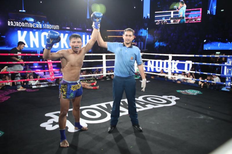 คู่ที่ 7 พิกัด 146 ปอนด์ เพชรสีนิล เอฟ.เอ.กรุ๊ป ...แพ้น็อกยก 2... คำภู บี.เอส.มวยไทยยิม คู่ที่ 7 พิกัด 146 ปอนด์ เพชรสีนิล เอฟ.เอ.กรุ๊ป ...แพ้น็อกยก 2... คำภู บี.เอส.มวยไทยยิม