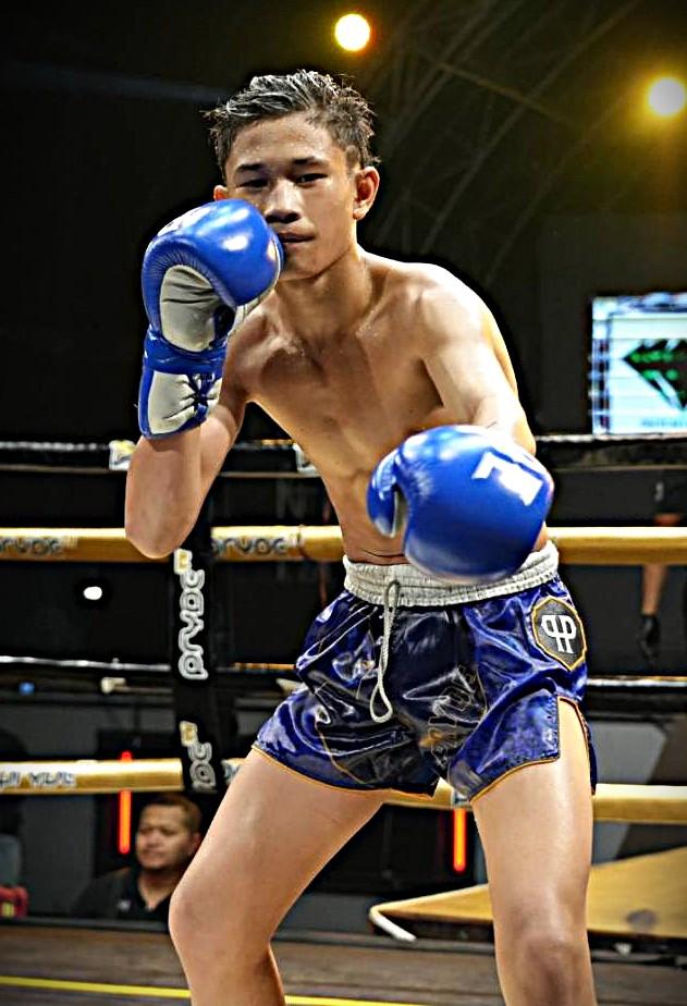 ยอดธีภพ แอ๊ดสันป่าตอง