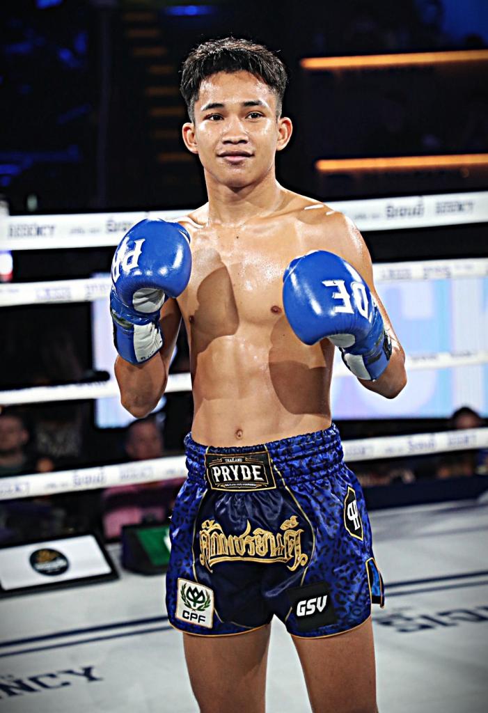 หลานย่าโม ศิษย์มนต์ชัย