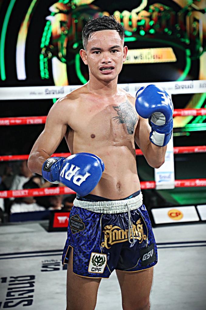 สั่งฟ้า น.อนุวัฒน์ยิม