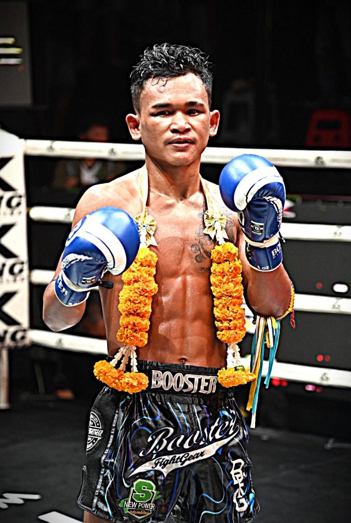 ฉลามดำ รองแป๊ะสำนักบกชลบุรี