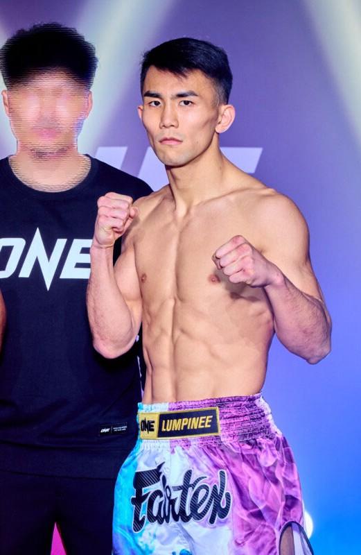 อาซาฮี ชินากาวา