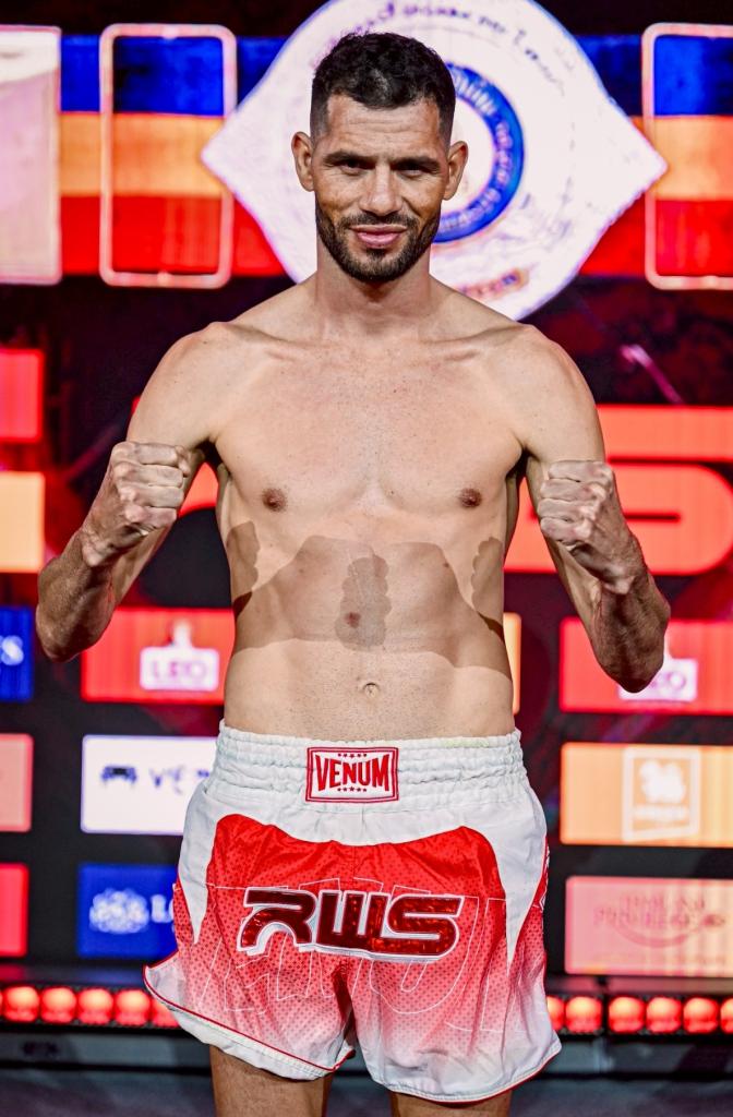 เบนโต เรโวลูชั่นภูเก็ต