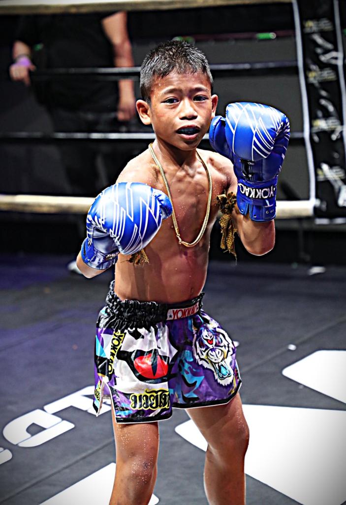 ปาเกียว มวยหูทวีศักดิ์เล็ก