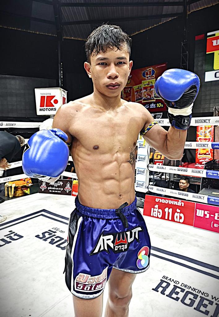 ไก่ชน ศ.ประวัติเมือง