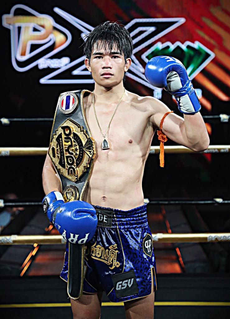 เพชรเตชิน บางแสนไฟต์คลับ