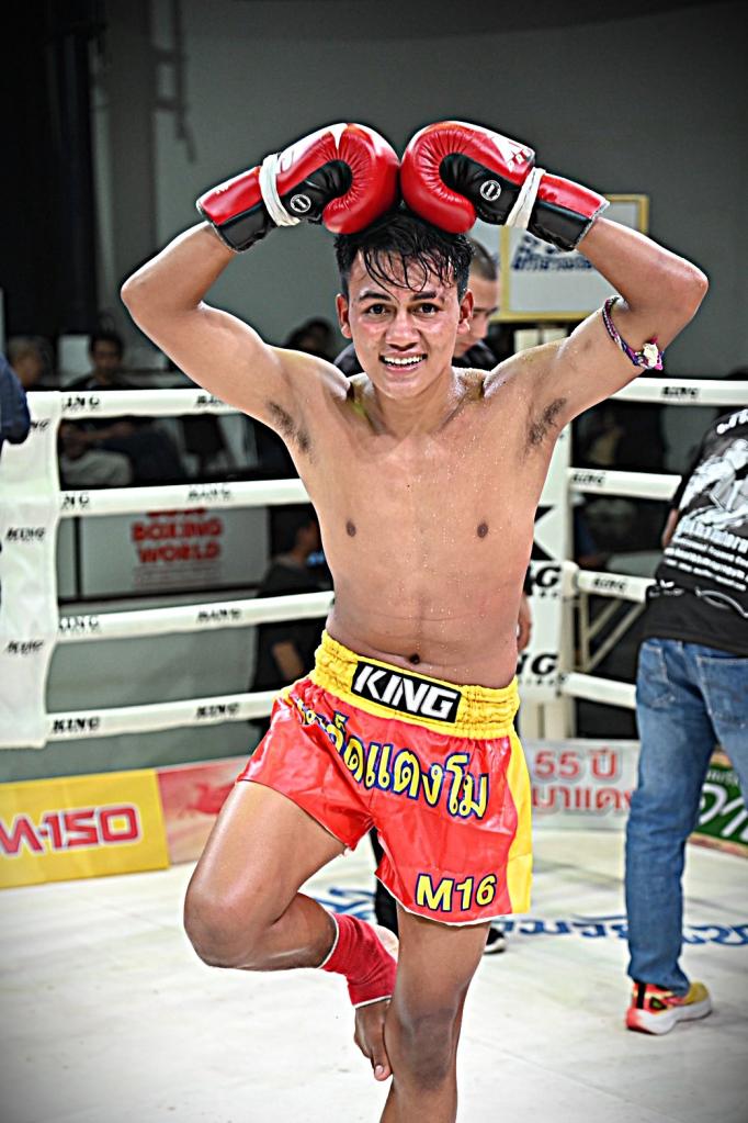 เพชรร้อยป่า ศิษย์ผู้ใหญ่พรชัยท่าศาลา