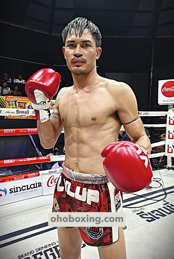 เพชรสองภาค ศิษย์เจริญทรัพย์