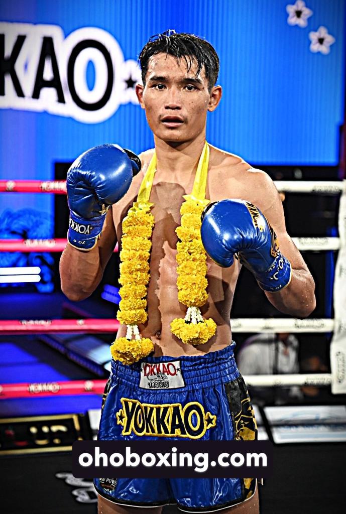 แก่นเพชร สิงห์มณีชัย