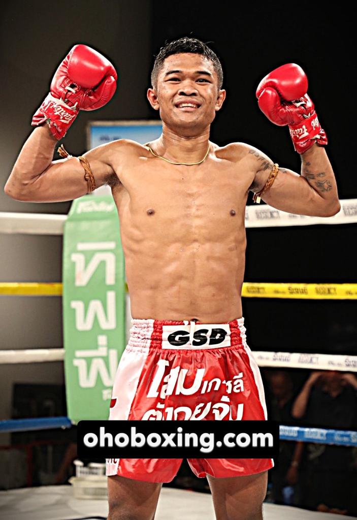 เซียงน้อยร้อยล้าน เหล่าโชคเจริญราชสีห์