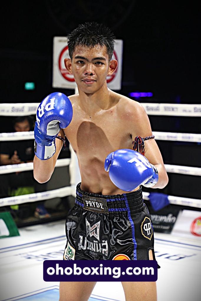 เอฟวัน ป.เพ็ชรมวยไทย