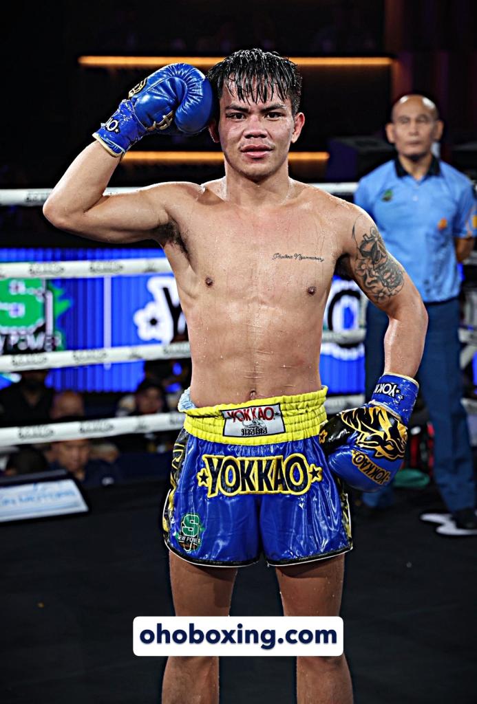 ยอดไฟต์เตอร์ ไรซิ่งมวยไทย