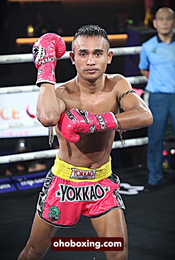 นาโต้ เกียรติธงยศ