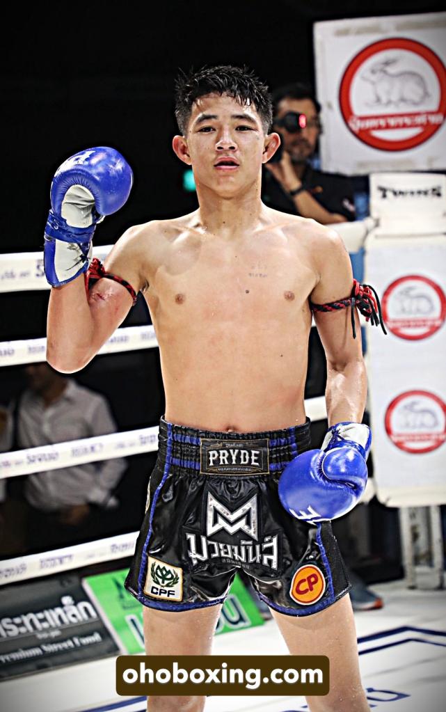 ฟ้าสว่าง ทรายมูลสนุ๊กเกอร์