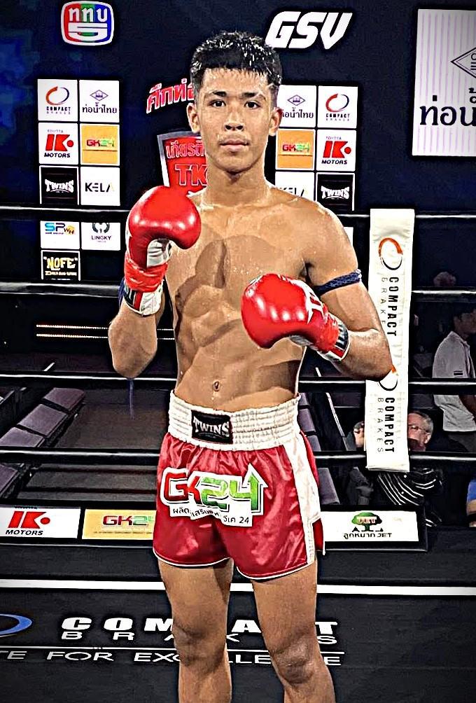 กฤษเงิน เอสทีมวยไทย