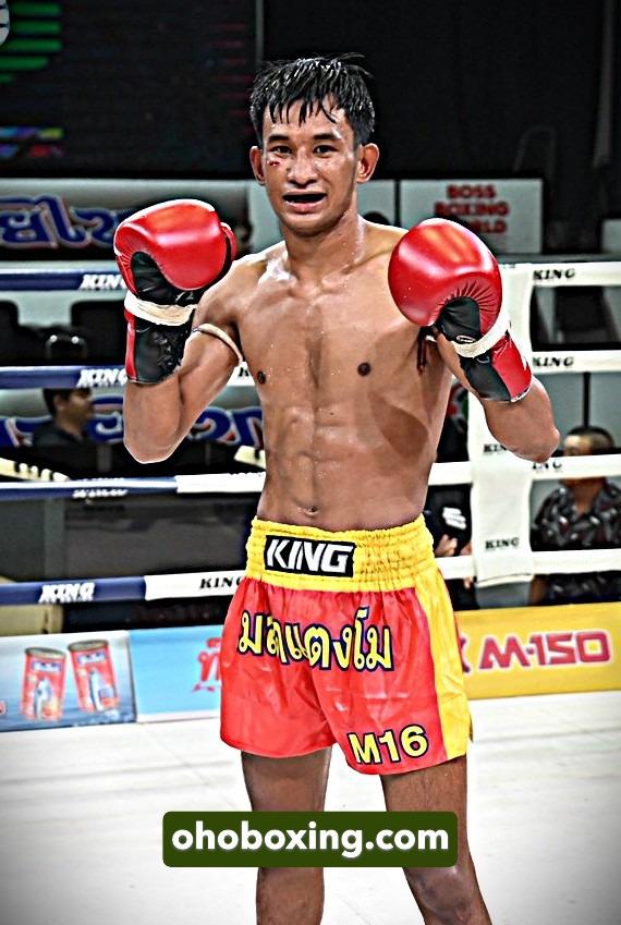 เพชรนคร อี.เอ็น.มวยไทย