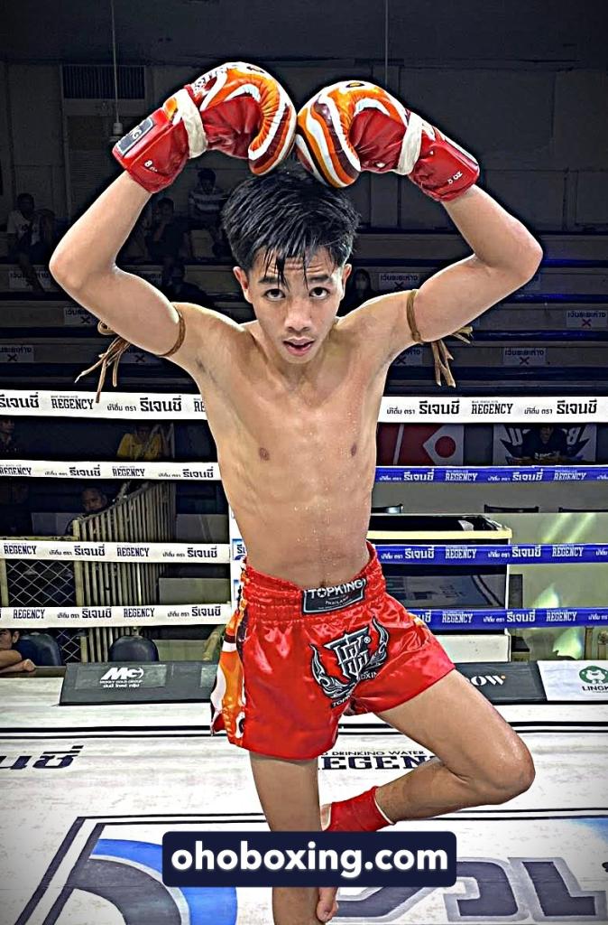 เพชรสกาย พี.เค.แสนชัยมวยไทยยิม