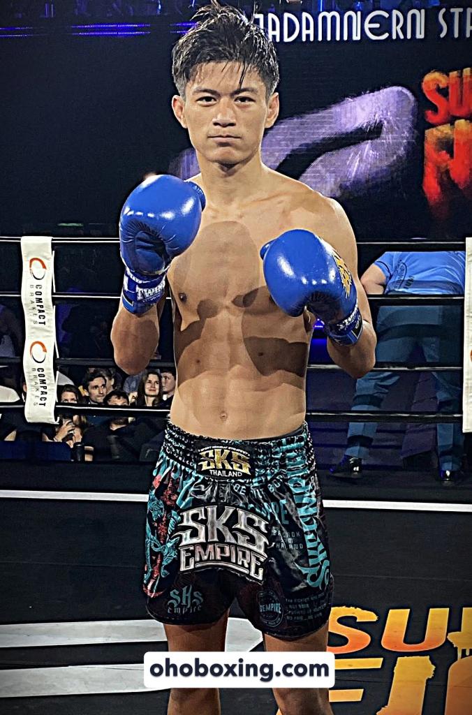 เพชรศิวะ เพชรพรหมคุณมวยไทยยิม