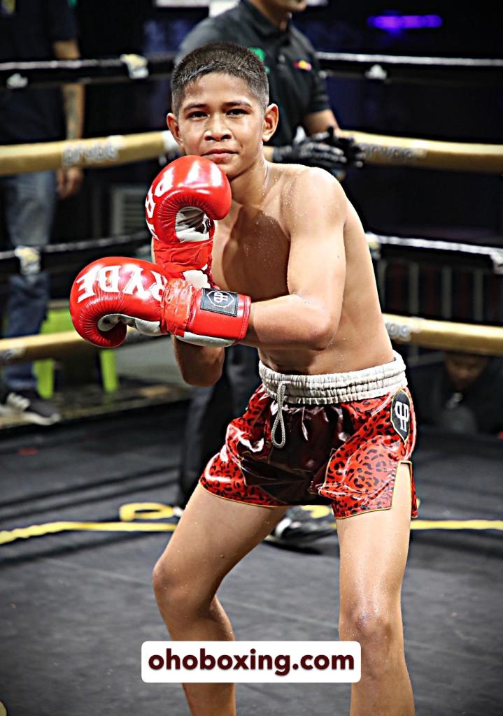 ยอดโพธิ์ทอง ภ.หลักบุญ