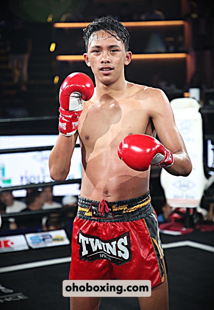 เพชรนพเดช นพเดชมวยไทย